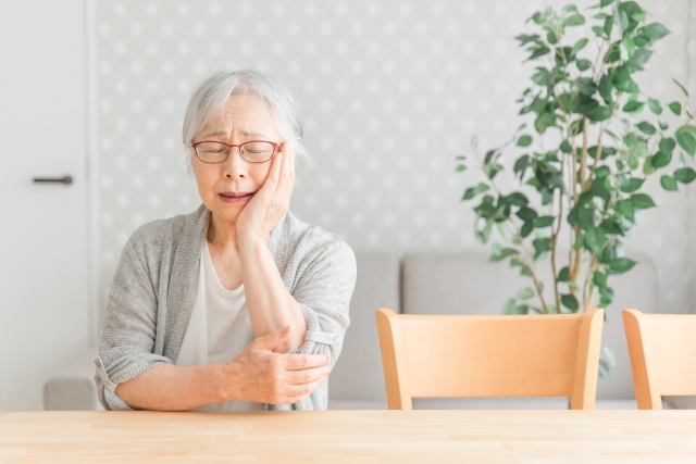 入れ歯の調整と新調のタイミング